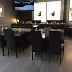 L'avenue Hotel 2*