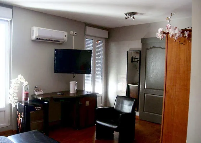 호텔 L'avenue 아그